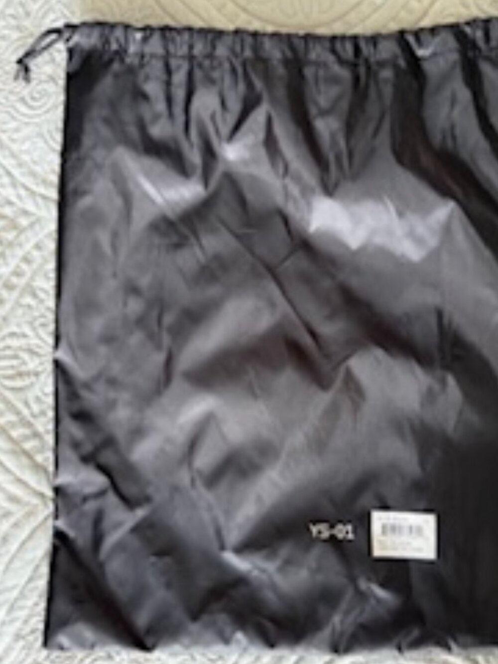 Yeezy sandals size 8 in black - Picture 4 of 5